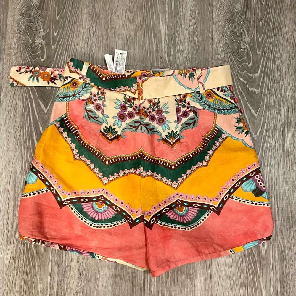 Zara High Rise Linen Print Shorts - BLOGGER FAVORITE - Picture 5 of 9